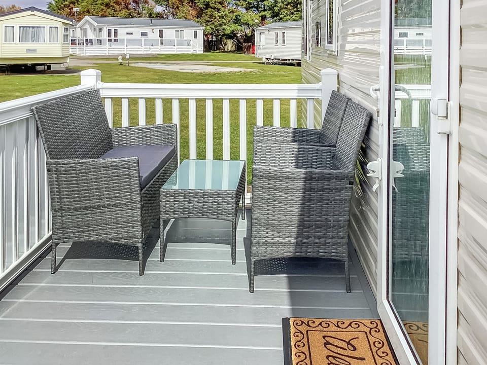Decking | The Little Sea Horse, Dornoch