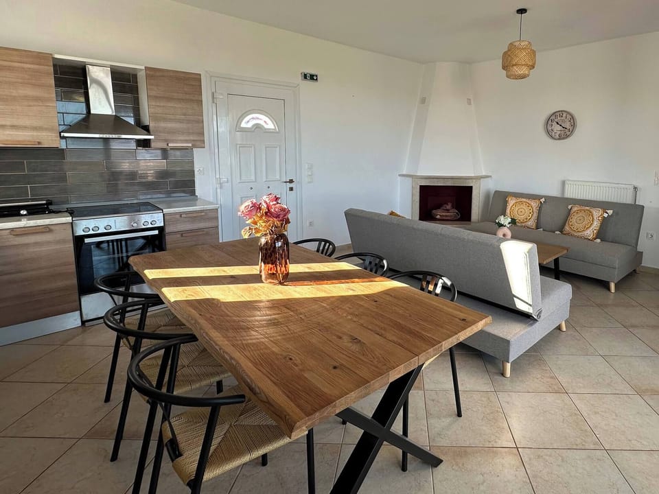Apartment, 2 Bedrooms, Balcony, Garden View | Interior