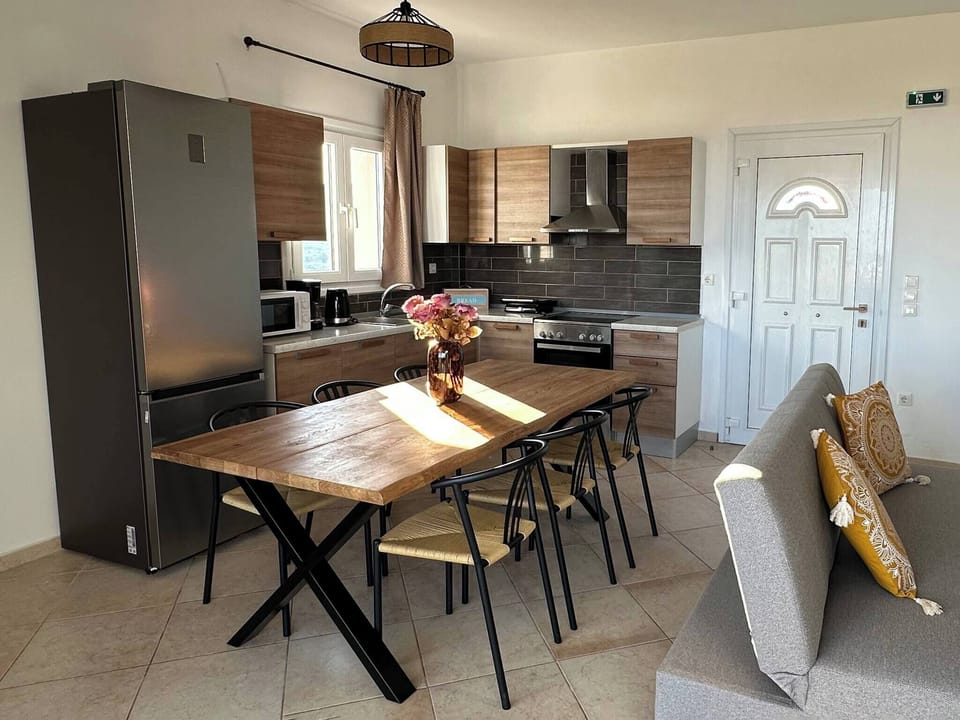 Apartment, 2 Bedrooms, Balcony, Garden View | Interior