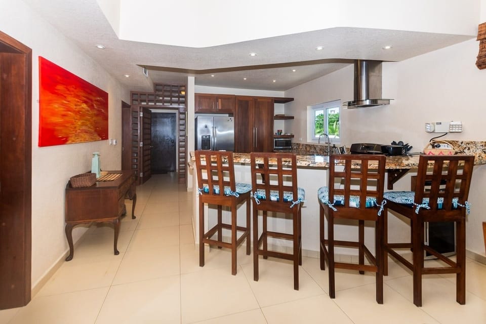 Condo, 3 Bedrooms | Private kitchen | Fridge, coffee/tea maker, toaster
