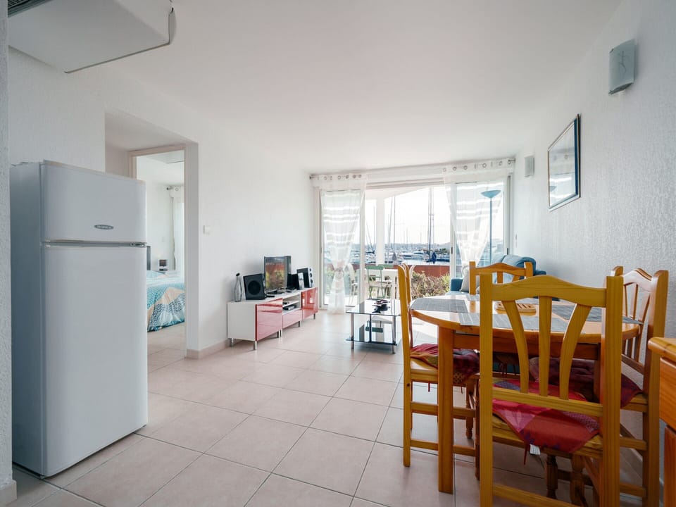 Apartment | Dining