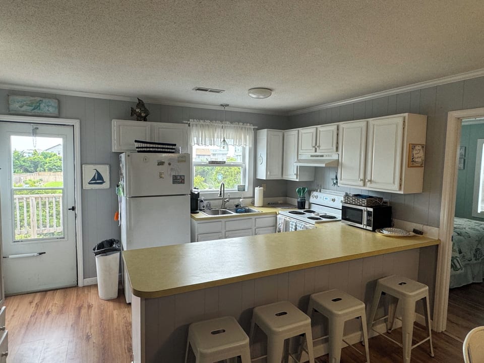 Kitchen 2