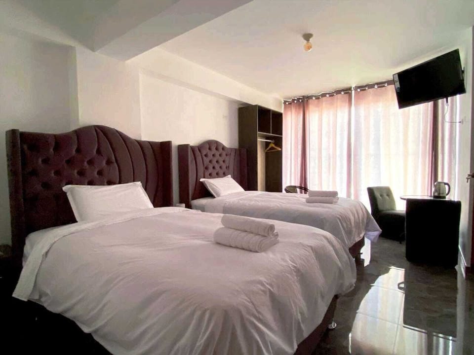 Superior Twin Room, Balcony, Mountain View | Free WiFi