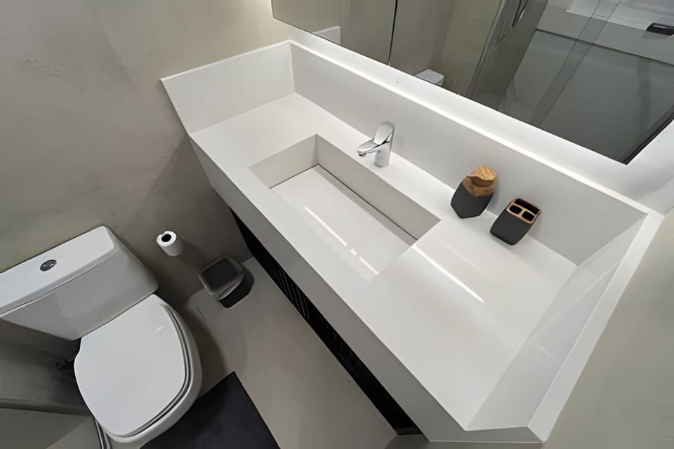 Basic Apartment | Bathroom