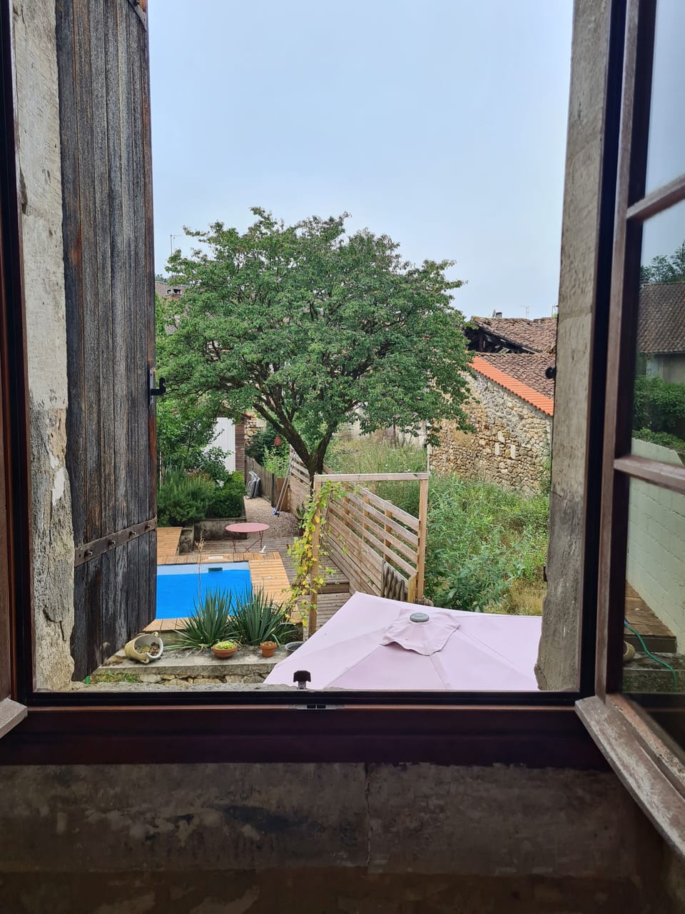 Private and secluded garden