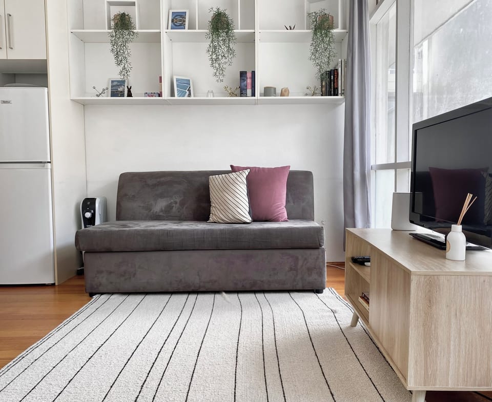 Apartment, 1 Bedroom, Accessible | Living room