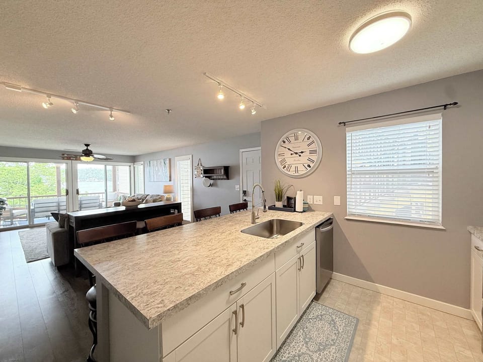 Condo, Multiple Beds, Kitchen (Lakefront Vibes) | Private kitchen