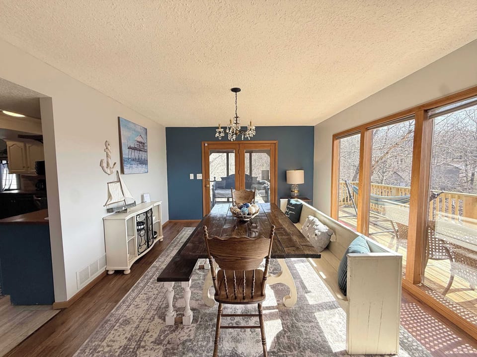 House, Multiple Beds, Patio (Cozy Cove Escape) | Dining