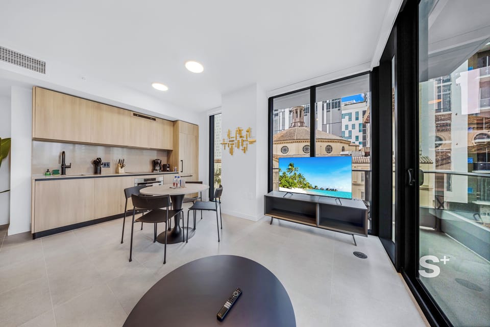 Condo, Balcony, City View | Interior