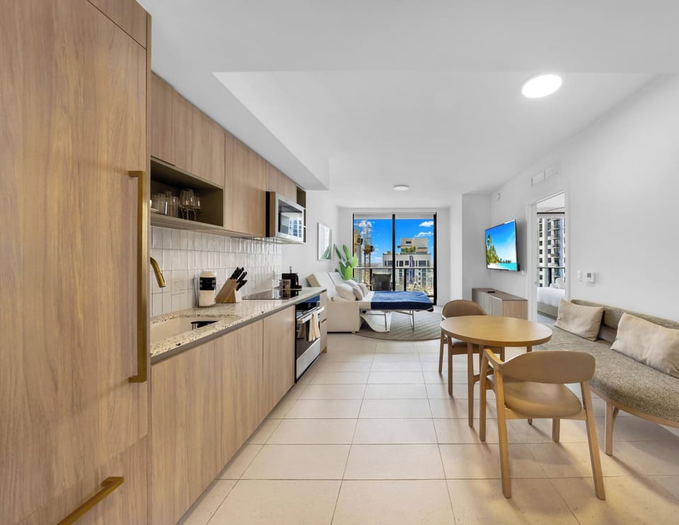 Condo, Balcony, City View | Interior