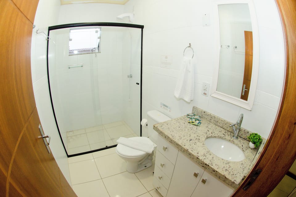 Family Apartment, 2 Bedrooms | Bathroom