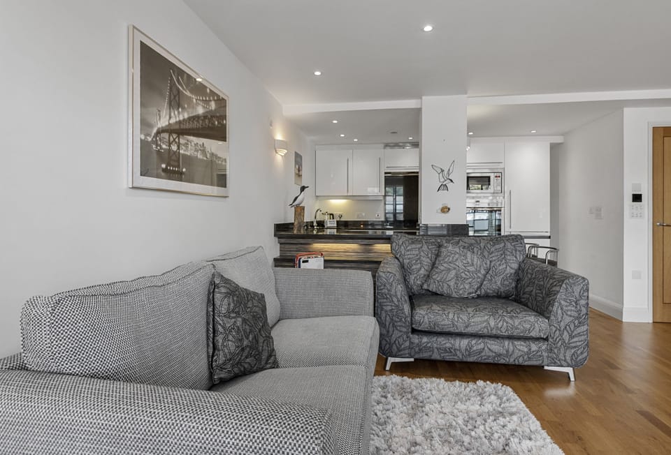 Harbour Lights Apartment, Torquay. Spacious open-plan living area