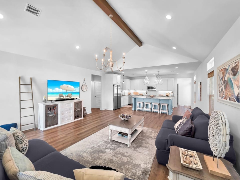 House, 3 Bedrooms | Living area | Smart TV