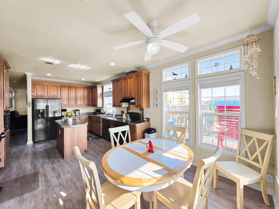 House, 3 Bedrooms | Dining
