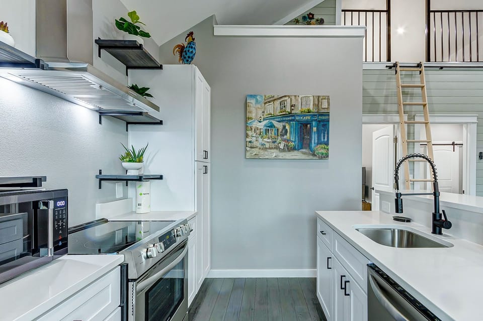 House, 3 Bedrooms | Private kitchen | Coffee/tea maker, fridge, oven, toaster