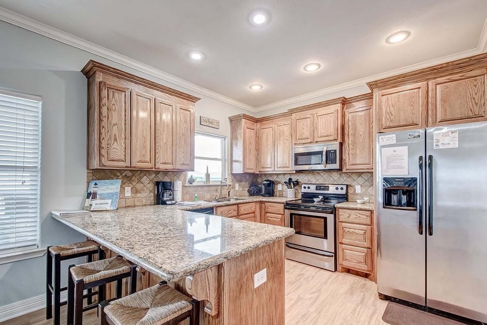 House, 4 Bedrooms | Private kitchen | Fridge, oven, coffee/tea maker, toaster