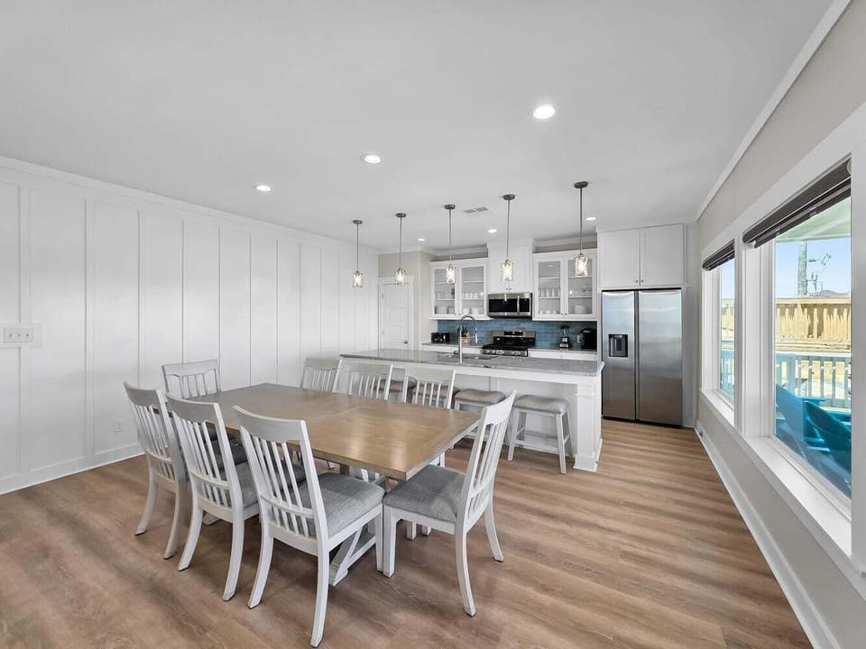 House, 5 Bedrooms | Dining