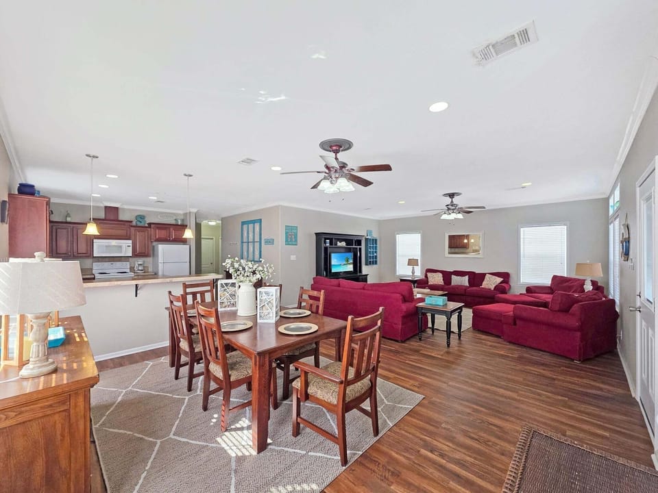 House, 3 Bedrooms | Living area