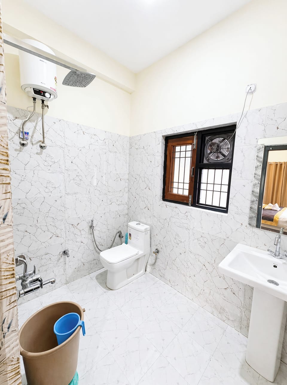 Shower, rainfall showerhead, slippers, bidet
