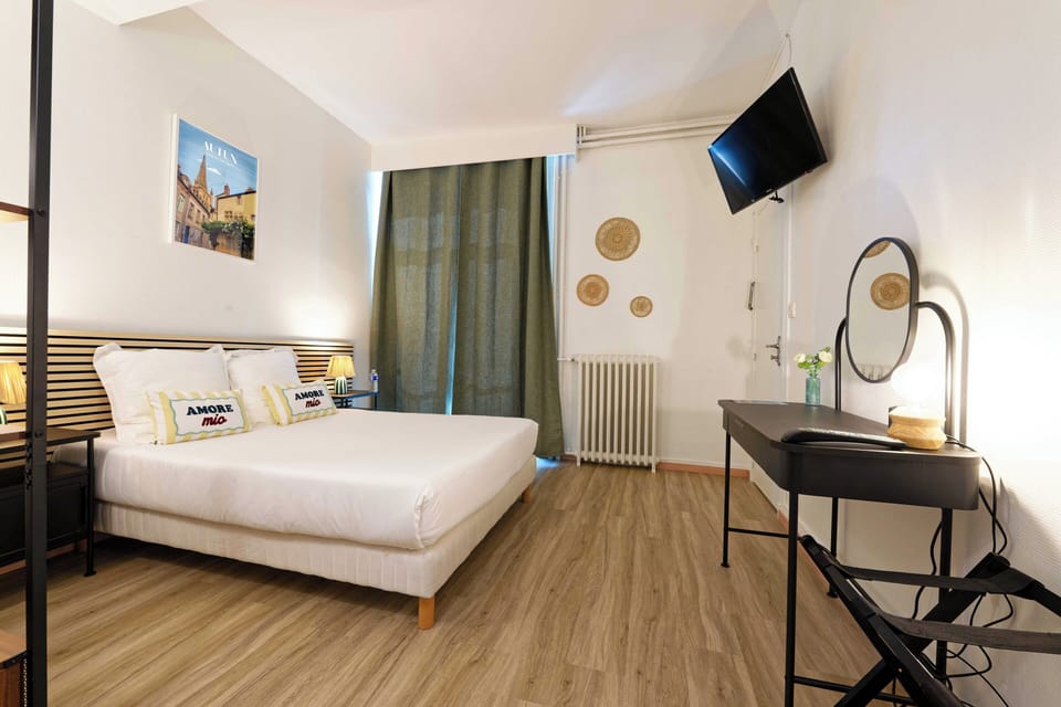 Standard Double Room | WiFi (free)