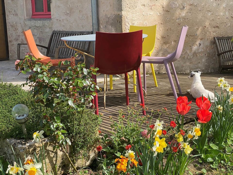 chambre-d'hôte-Etrigny- lacourqinousrelie-Mûrier-jardin_garden