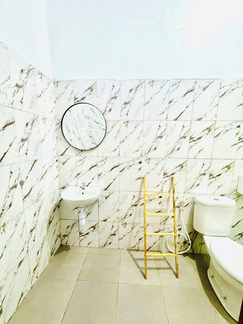 Standard Double Room, Balcony, Mountain View | Bathroom