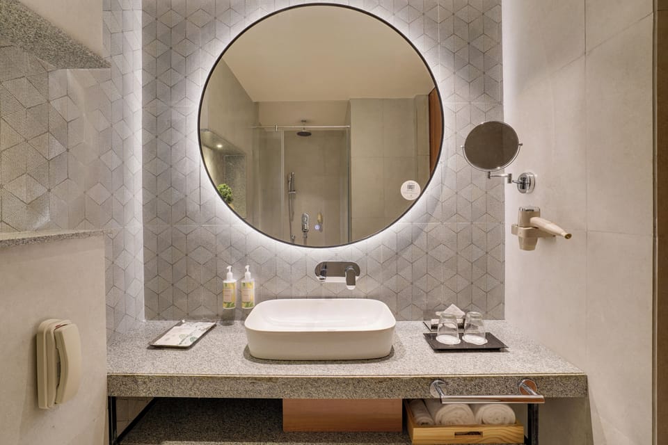 Deluxe Double Room | Bathroom