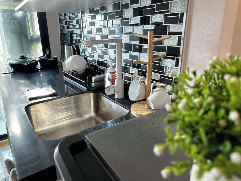 Condo, 1 Bedroom, Accessible, Balcony | Interior