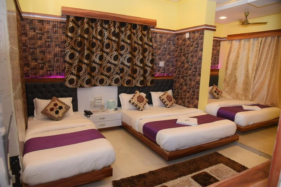 Deluxe Double Room | Desk, free WiFi
