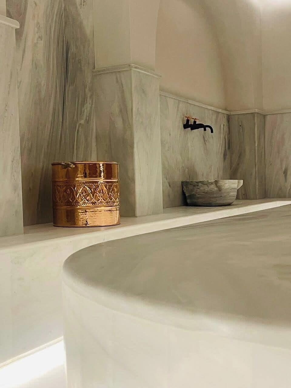Couples treatment rooms, sauna, hot tub, steam room, Turkish bath