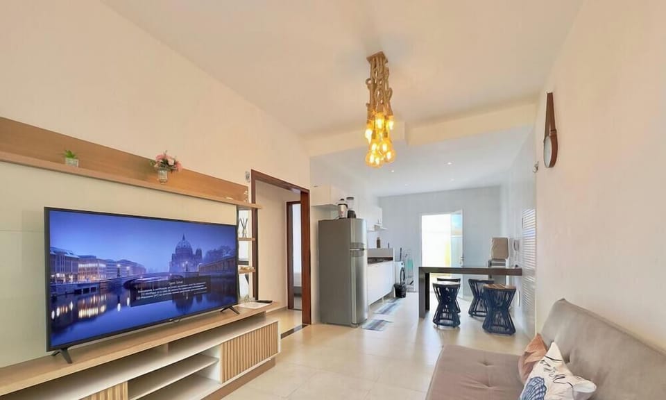 Comfort Apartment | Living area | TV