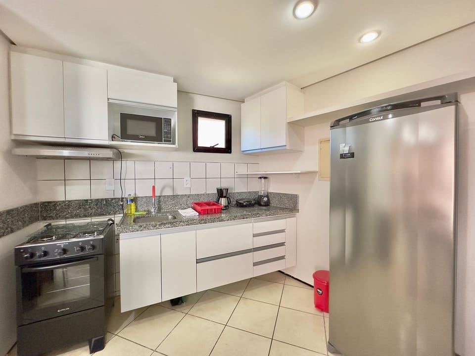 Basic Apartment | Private kitchen | Cookware/dishes/utensils