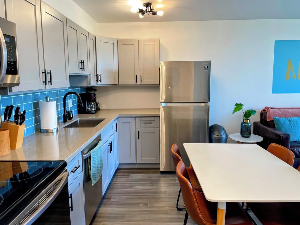 full kitchen
