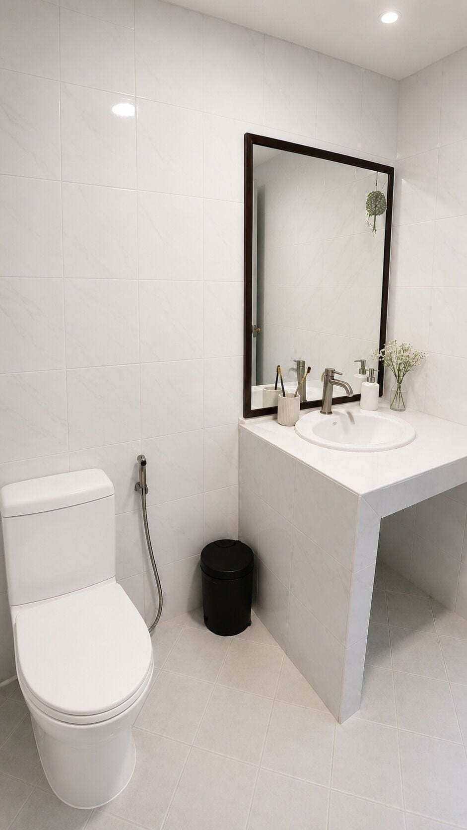 Standard Double Room | Bathroom | Towels, soap, shampoo