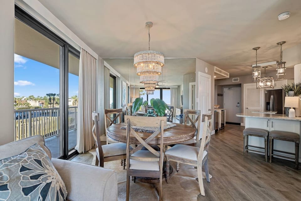 Dining Room and Kitchen. Table seats 6 people.