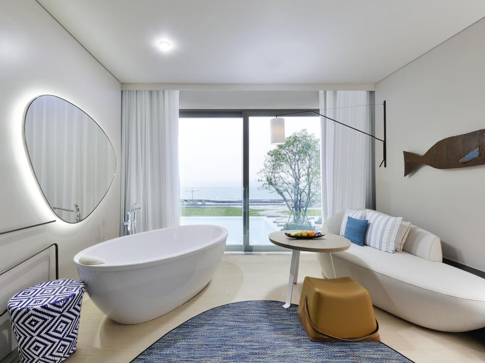 Room, 1 King Bed, Oceanfront (Ocean) | 1 bedroom, minibar, in-room safe, desk