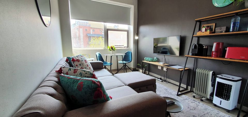 Apartment, 1 Bedroom | Living room