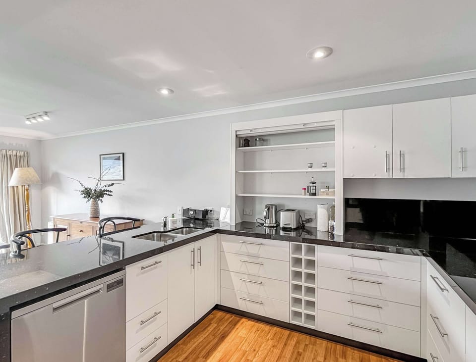 Contemporary kitchen with plenty of storage