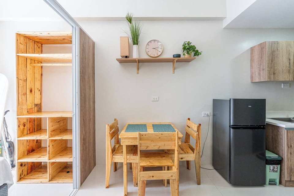 Condo, 1 Bedroom, Accessible, Patio | Dining room