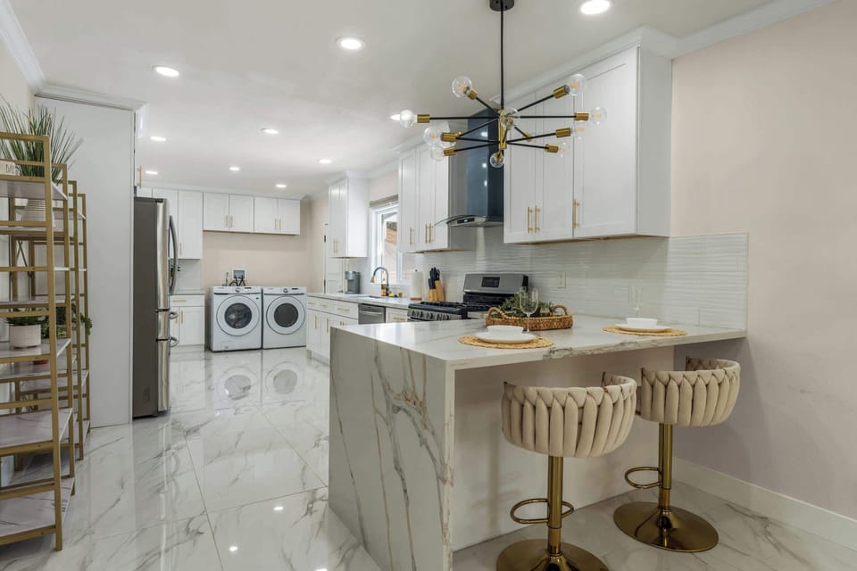 Kitchen island with bar seating