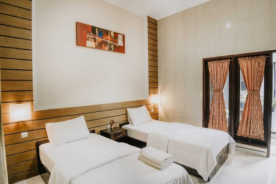 Deluxe Double Room, Pool View | Spa