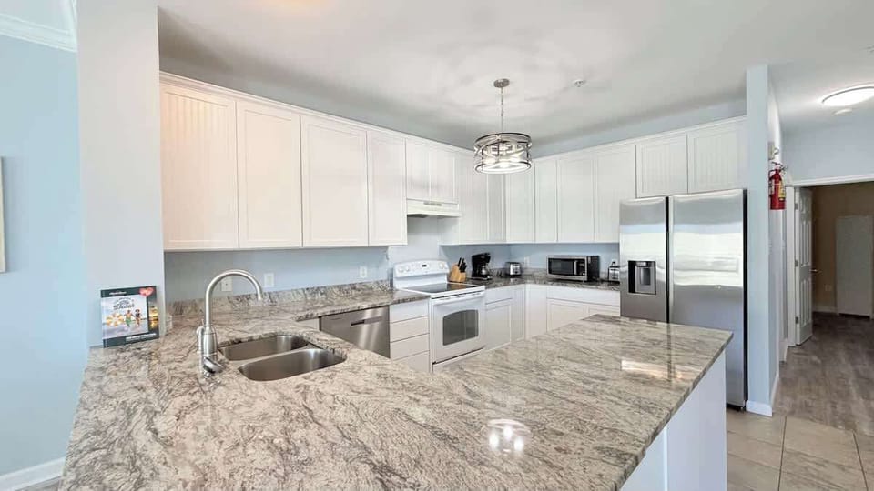 Downstairs kitchen