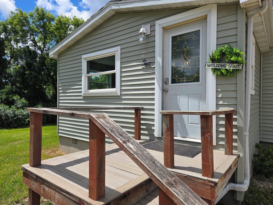Entrance to farmhouse 
