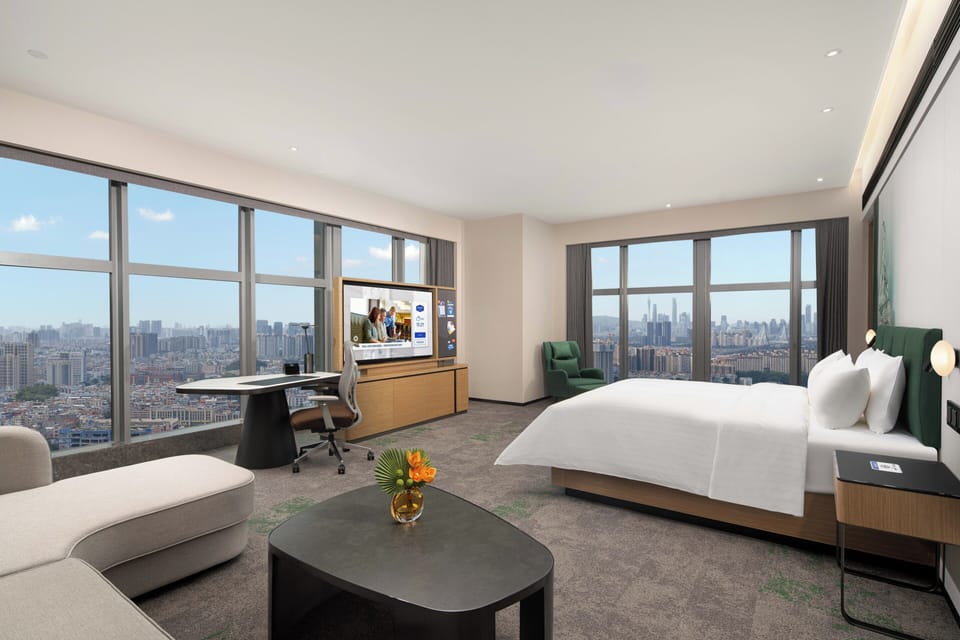 Business Suite, City View | Premium bedding, memory foam beds, in-room safe, desk