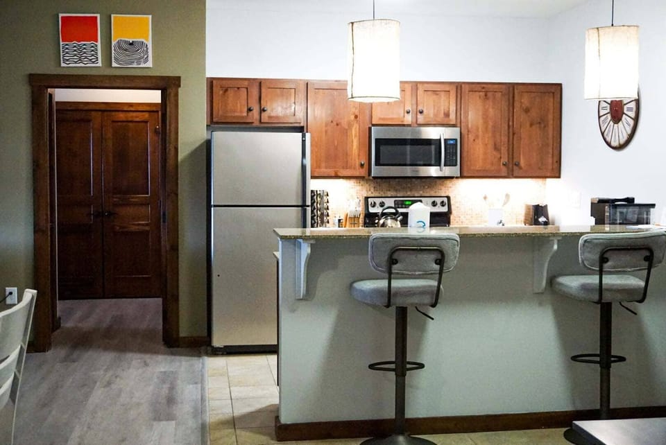 Condo, Multiple Beds, Jetted Tub, Mountain View (2 Br: Soaring Eagle 216) | Private kitchen
