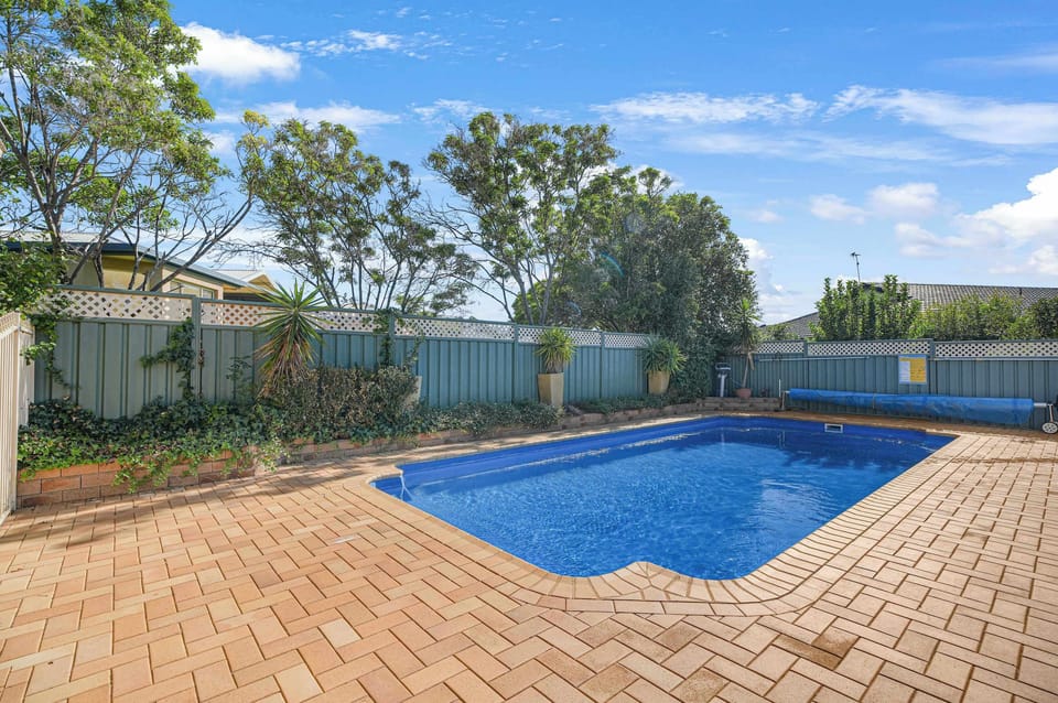 Saltwater 9 Metre Pool