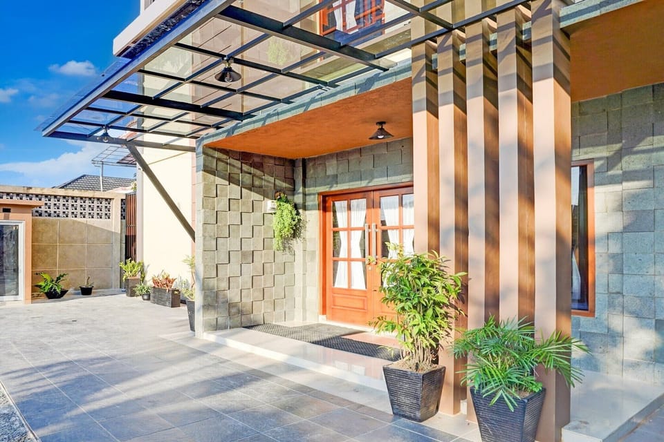 Holiday Home Exterior [summer]