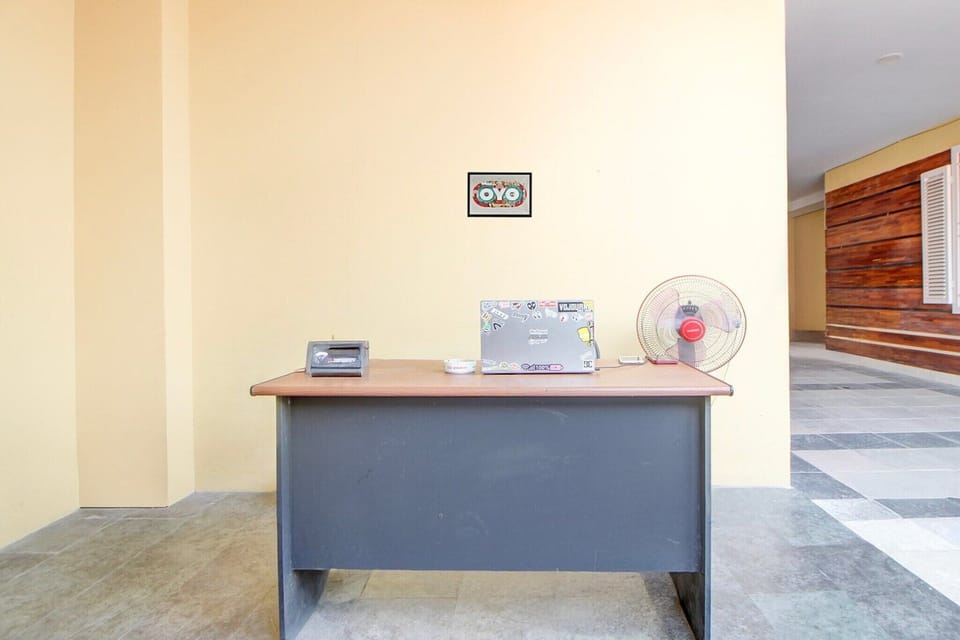 Entrance / Reception