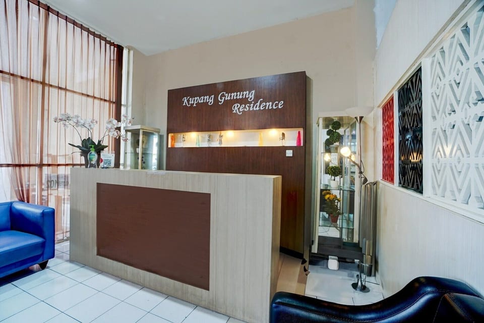Entrance / Reception