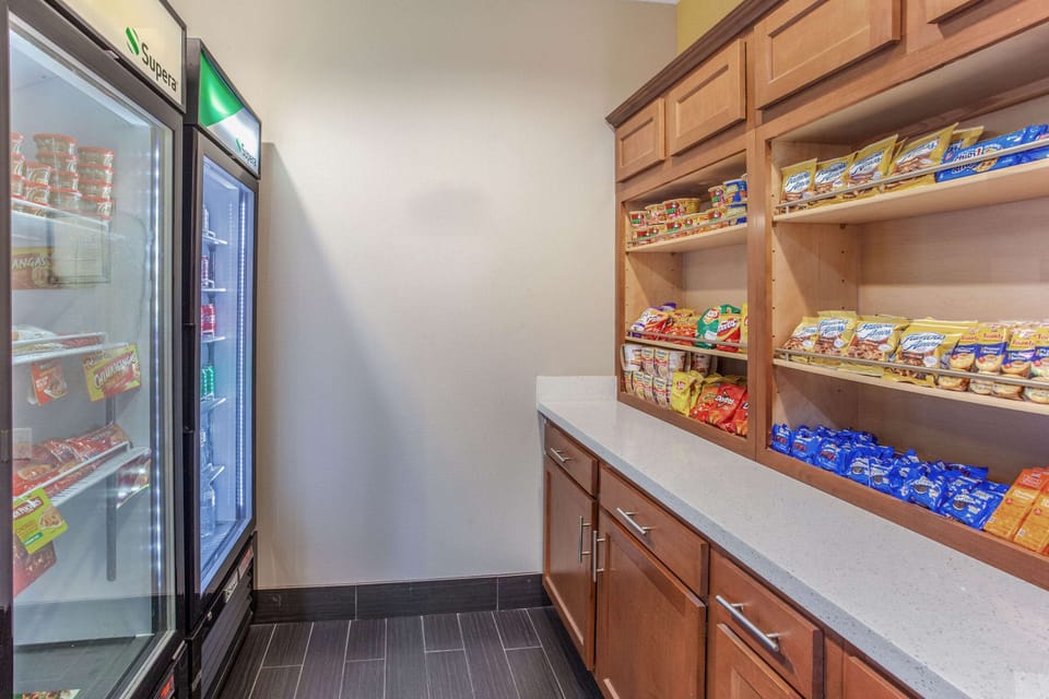 Snack bar
